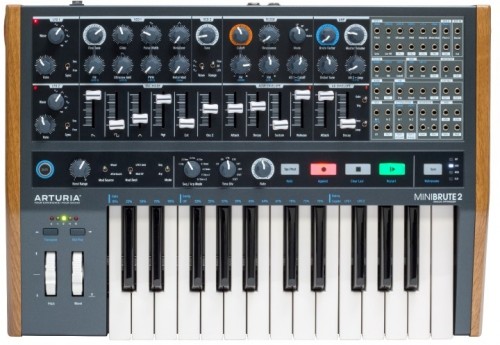 Arturia Minibrute 2