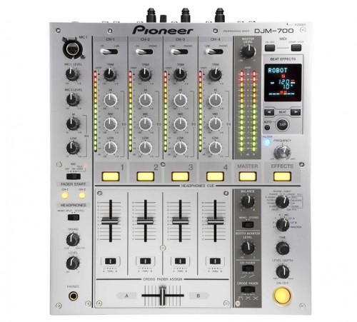 Pioneer DJ DJM700 S Silver