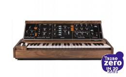 Moog MiniMoog Model D Walnut - Limited Edition EXDEMO