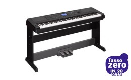 Yamaha DGX 660 + LP7A Black Bundle EXDEMO